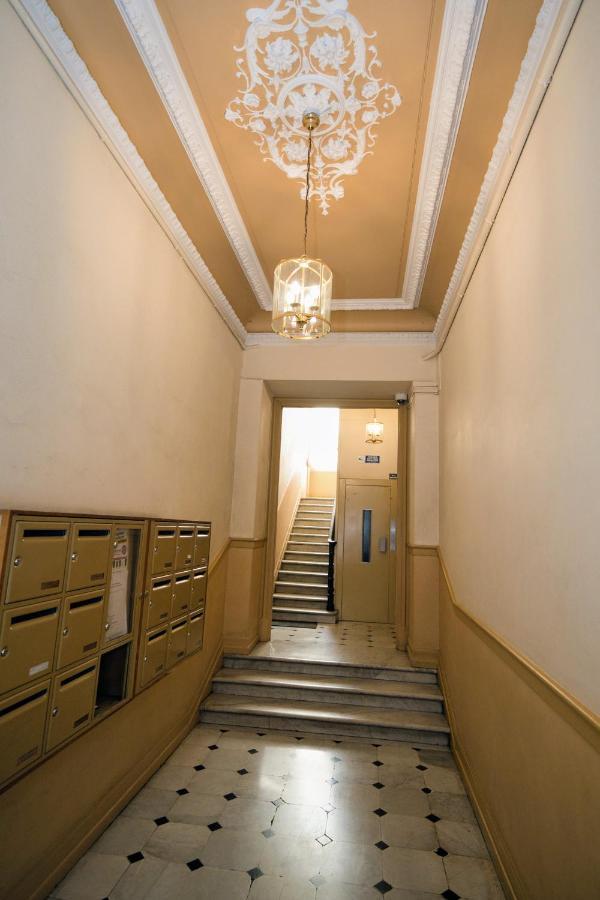 Designer Flat Nice Bagian luar foto
